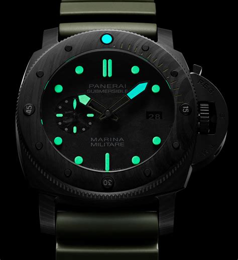 SIHH 2019: Panerai Submersible Carbotech Marina Militare 47 .